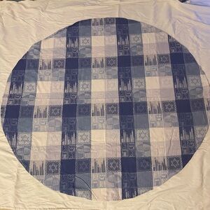 Hanukkah 🕎 Holiday round table cloth 4 napkins and set of paper plates/napkins